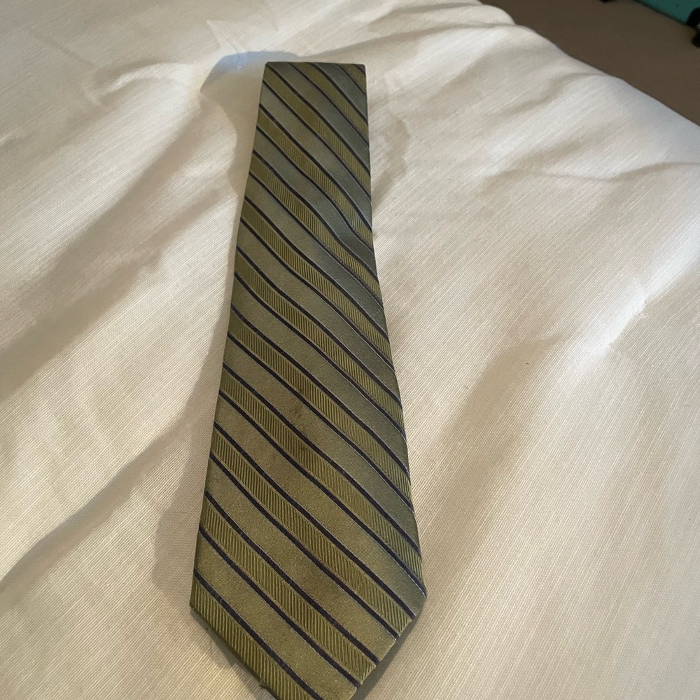Classic Stafford tie.